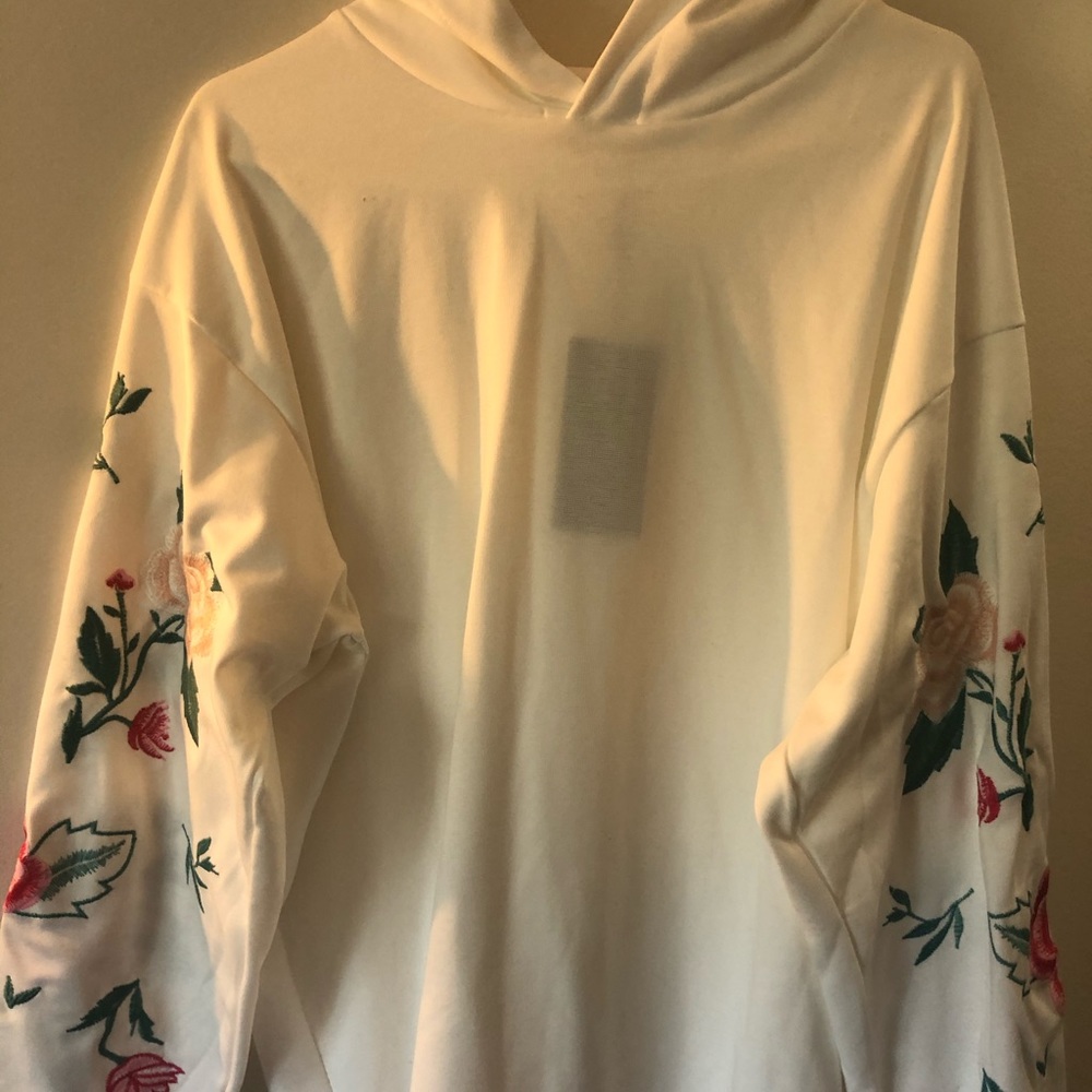 Long sleeve hoodie top